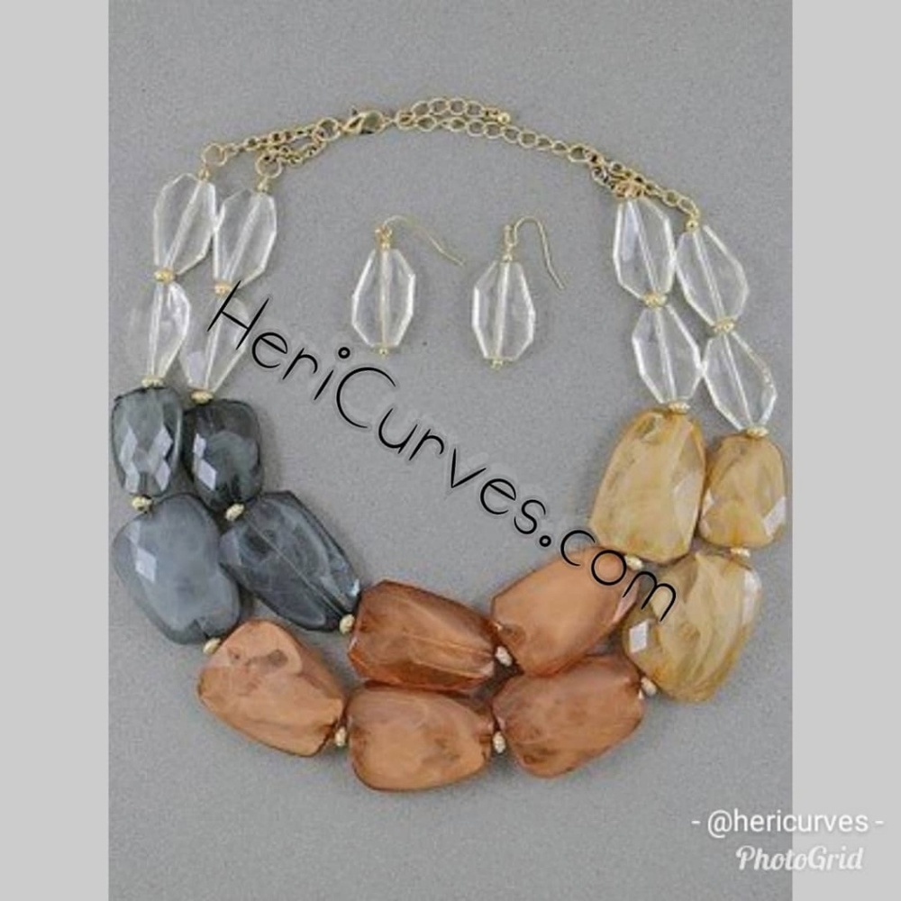 Opaque Beaded Necklace Set